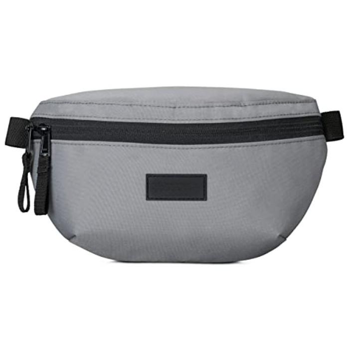 Only-bags.store Fanny Pack Gris - Finn - Sac banane pour le sport en plein air et la ville - Sac banane élégant pour le festival - Sac bandoulière avec sangle - Résistant à l'eau Fanny Pack Gris - Finn - Sac banane pour le sport en plein air et la ville - Sac banane élégant pour le festival - Sac bandoulière avec sangle - Résistant à l'eau 