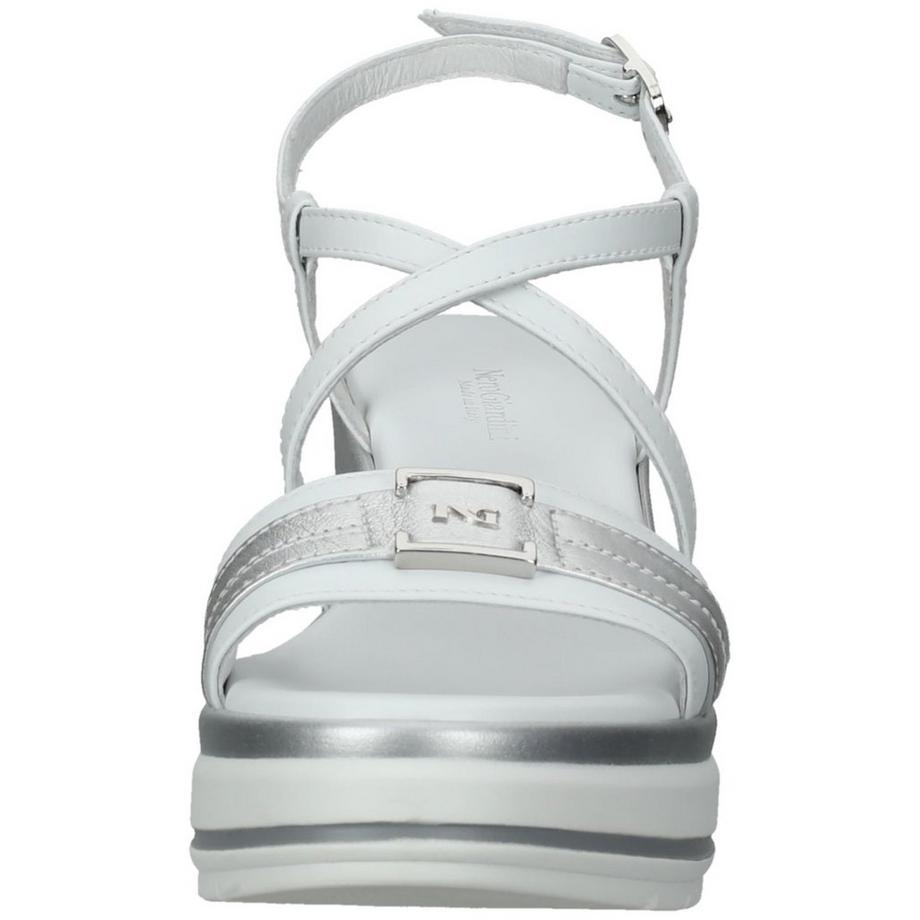 Nero Giardini Sandali con zeppa con dettagli metallici  