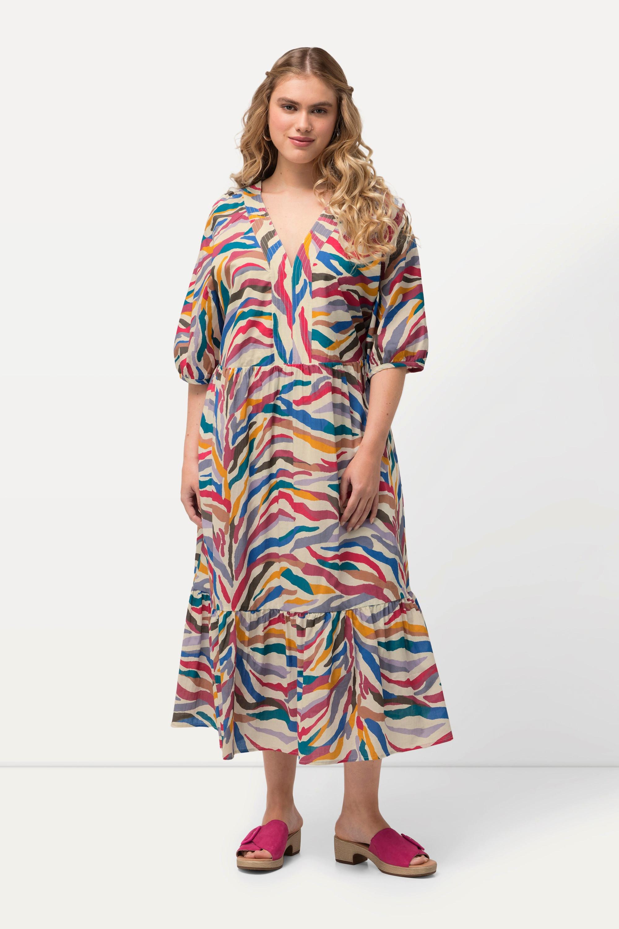 Ulla Popken Robe midi décolleté en V manches courtes froncées Silhouette en A  