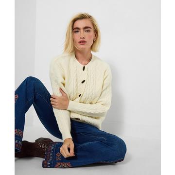 Übergroße Zopfstrickjacke