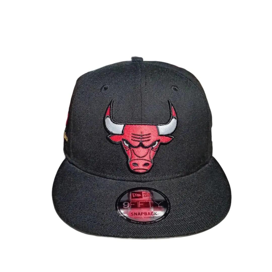 Image of New Era Cap - Chicago Bulls Herren Schwarz / Rot ONE SIZE