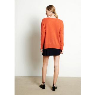 Studio Cashmere8  RIA 3 Maglia profonda oversize con scollo a V - 100% cashmere 