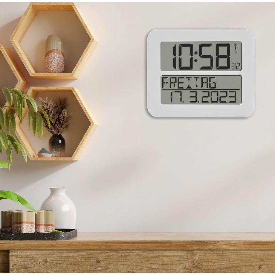 TFA Dostmann Funk-Uhr TimeLine MAX  