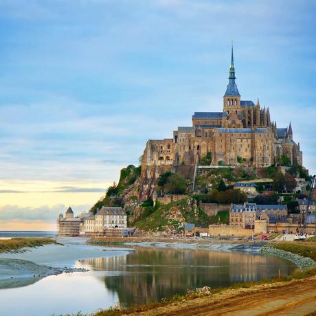 Smartbox  Mont-Saint-Michel: geführte Tour durch das mittelalterliche Dorf und die Abtei für 2 - Geschenkbox 