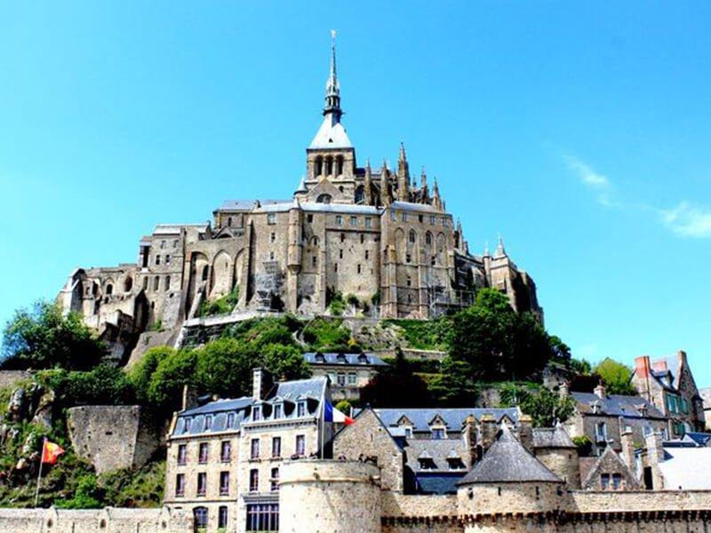 Smartbox  Mont-Saint-Michel: geführte Tour durch das mittelalterliche Dorf und die Abtei für 2 - Geschenkbox 