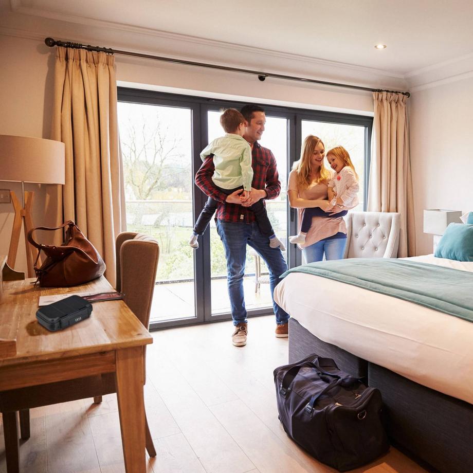 B2X  Tragbare Sicherheitsbox mit Zahlenschloss 