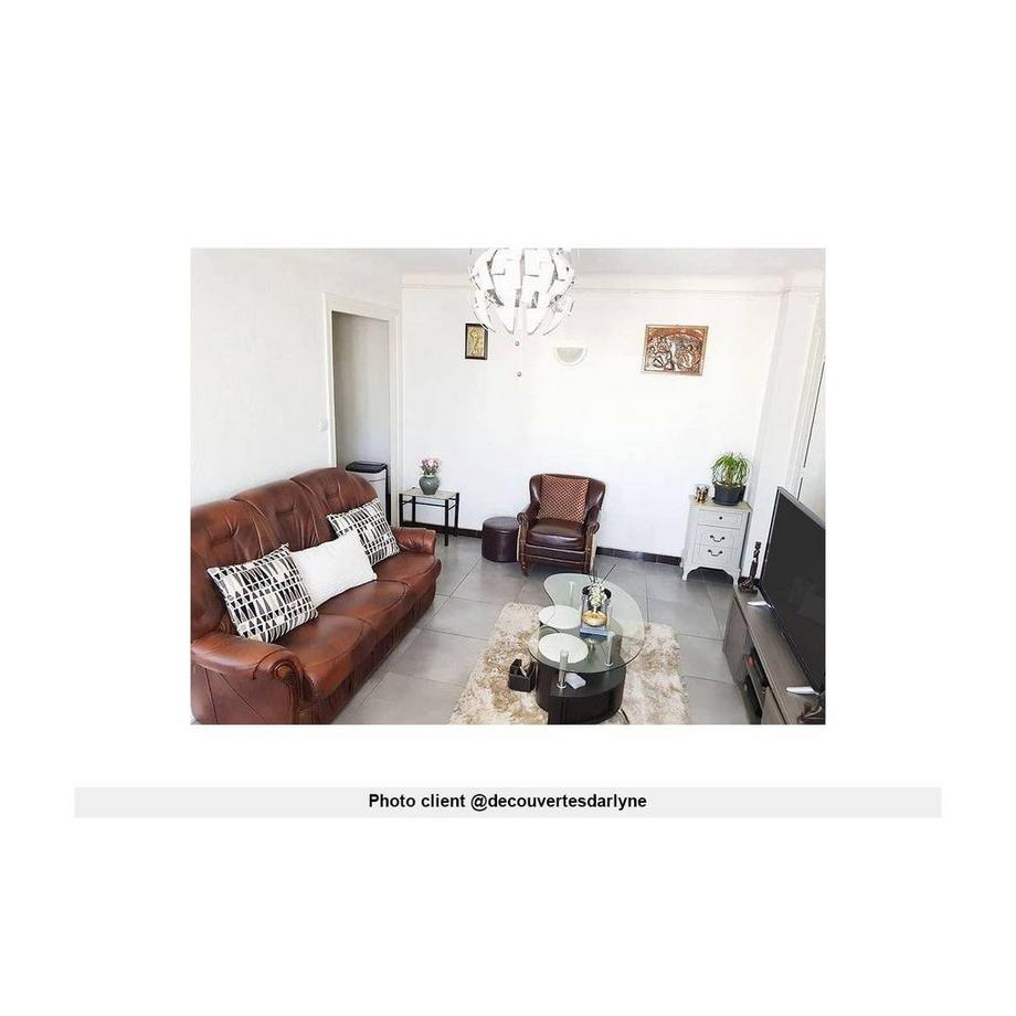 Vente-unique Canapé 3 places 100% cuir de buffle DAPHNE  