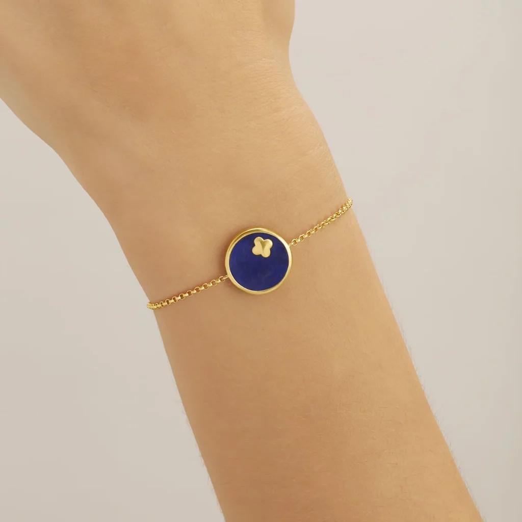 Charles Garnier  LEGENDE-Armband mit rundem Anhänger und Kleeblatt aus Lapislazuli und goldenem Silber 