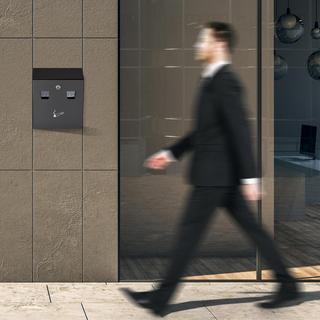 B2X Cendrier mural pour usage extérieur  