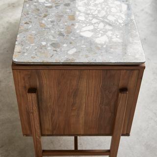 Tikamoon  Buffet en noyer massif et terrazzo premium 160 cm Isaure 