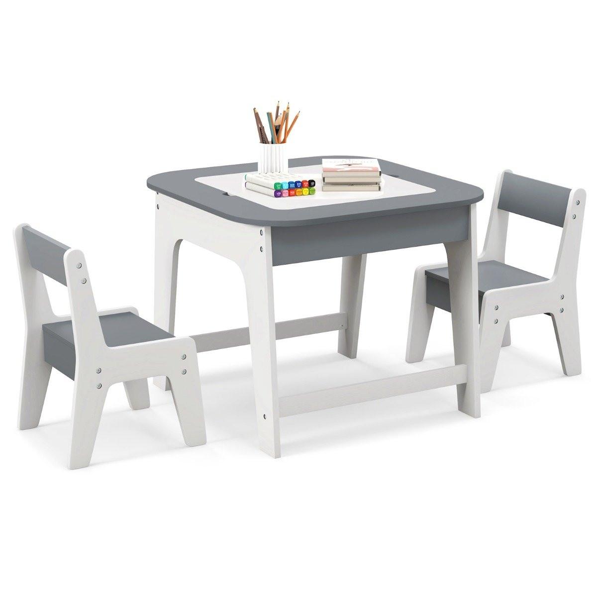 Northix  Table pour enfants avec 2 chaises Ensemble de sièges pour enfants 3 pièces en bois avec plateau de table double face gris 