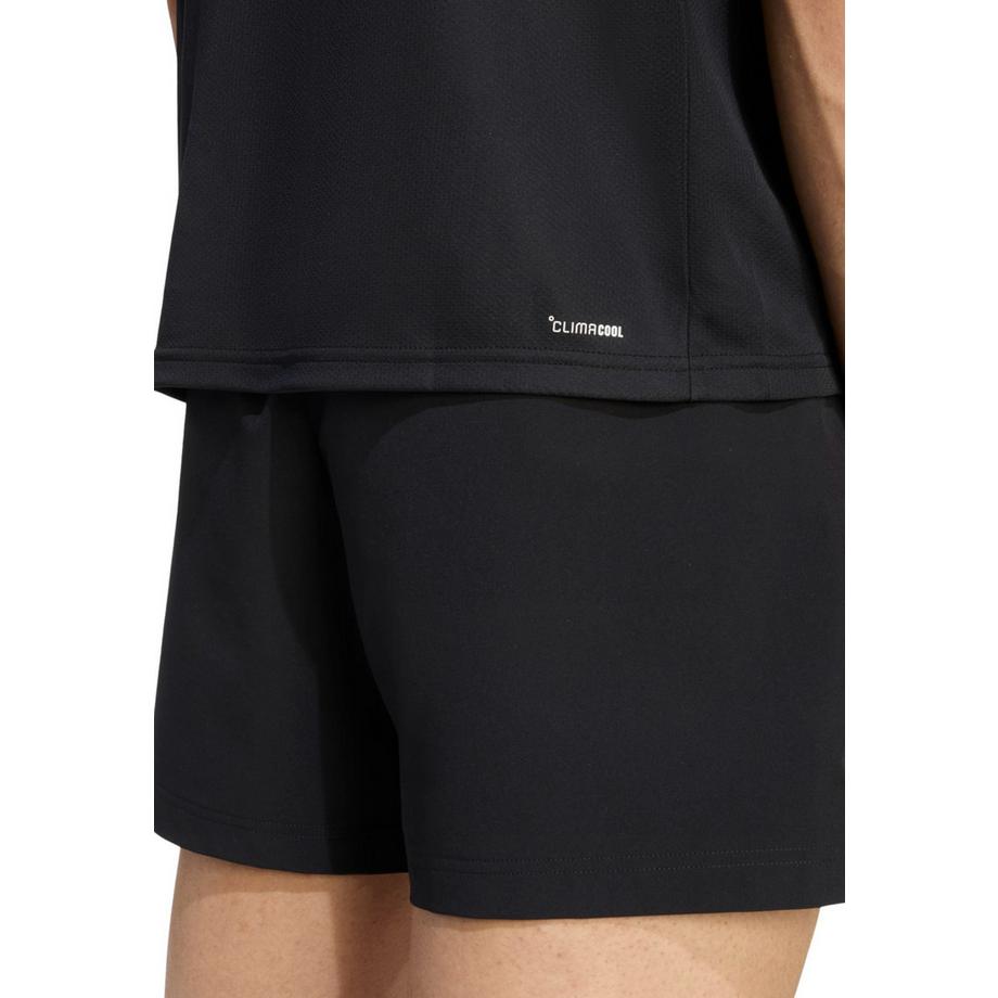 adidas  Workout Base 