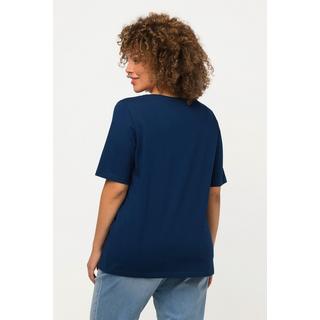 Ulla Popken  T-shirt con stampa marittima, scollo a V e mezze maniche 