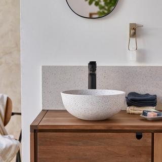 Tikamoon Lavabo tondo in battuto di terrazzo premium white Elea  