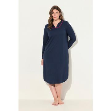 Chemise de nuit avec passepoil, décolleté en V et manches longues, tissu contenant du modal