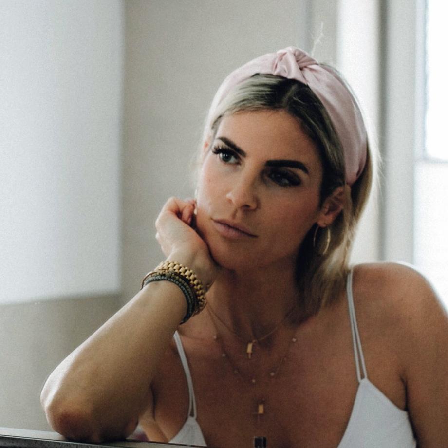 AILORIA  DELICAT & DOUX Ensemble 100% soie composé d'un serre-tête et d'un chouchou S 