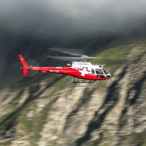 Image of Helikopter Selber Fliegen In Samedan - 30 Minuten (für 1 Person) Unisex