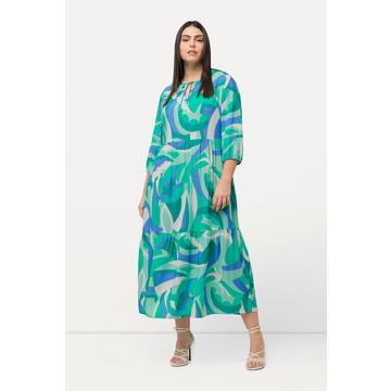 Robe maxi, coupe évasée. Décolleté rond et manches 3/4.