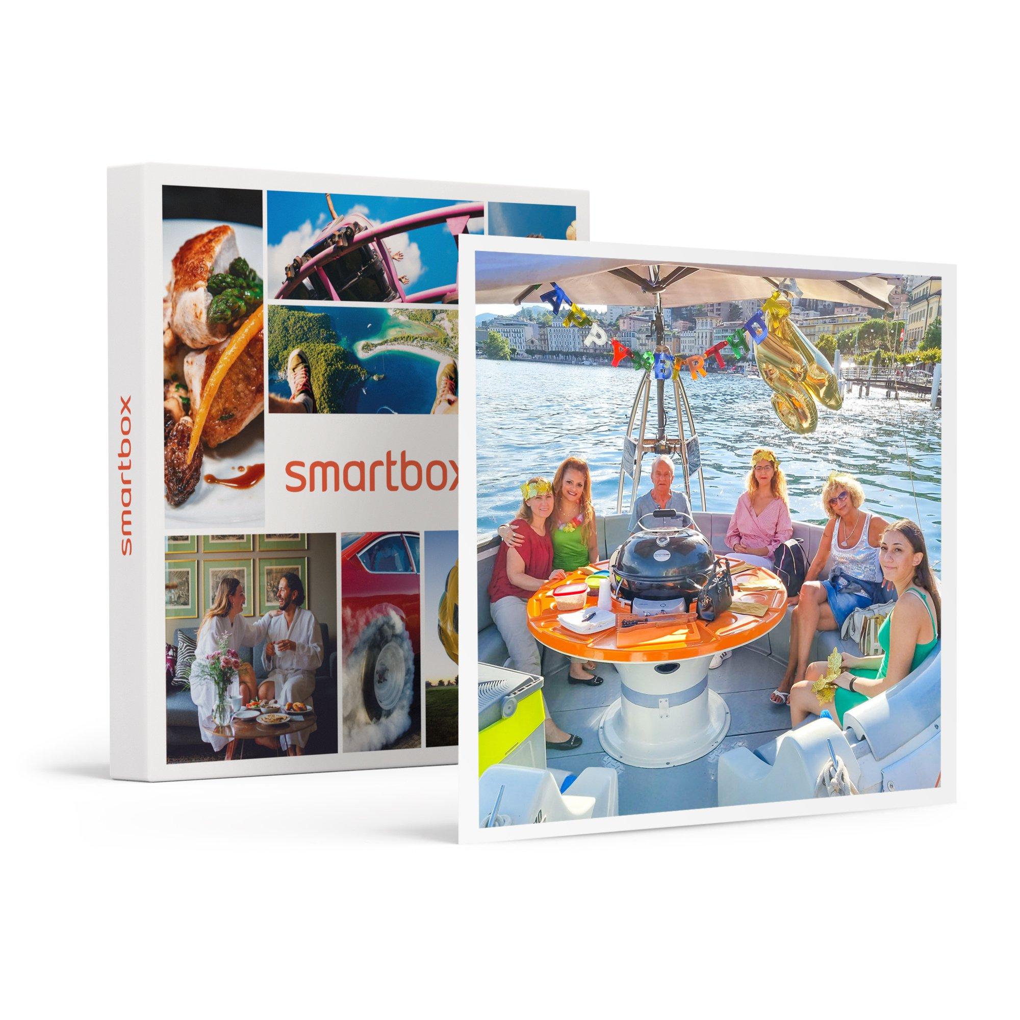 Image of Karaoke Im Partyboot Mit Essen Und Getränken Für 2 Auf Dem Luganersee - Geschenkbox Unisex