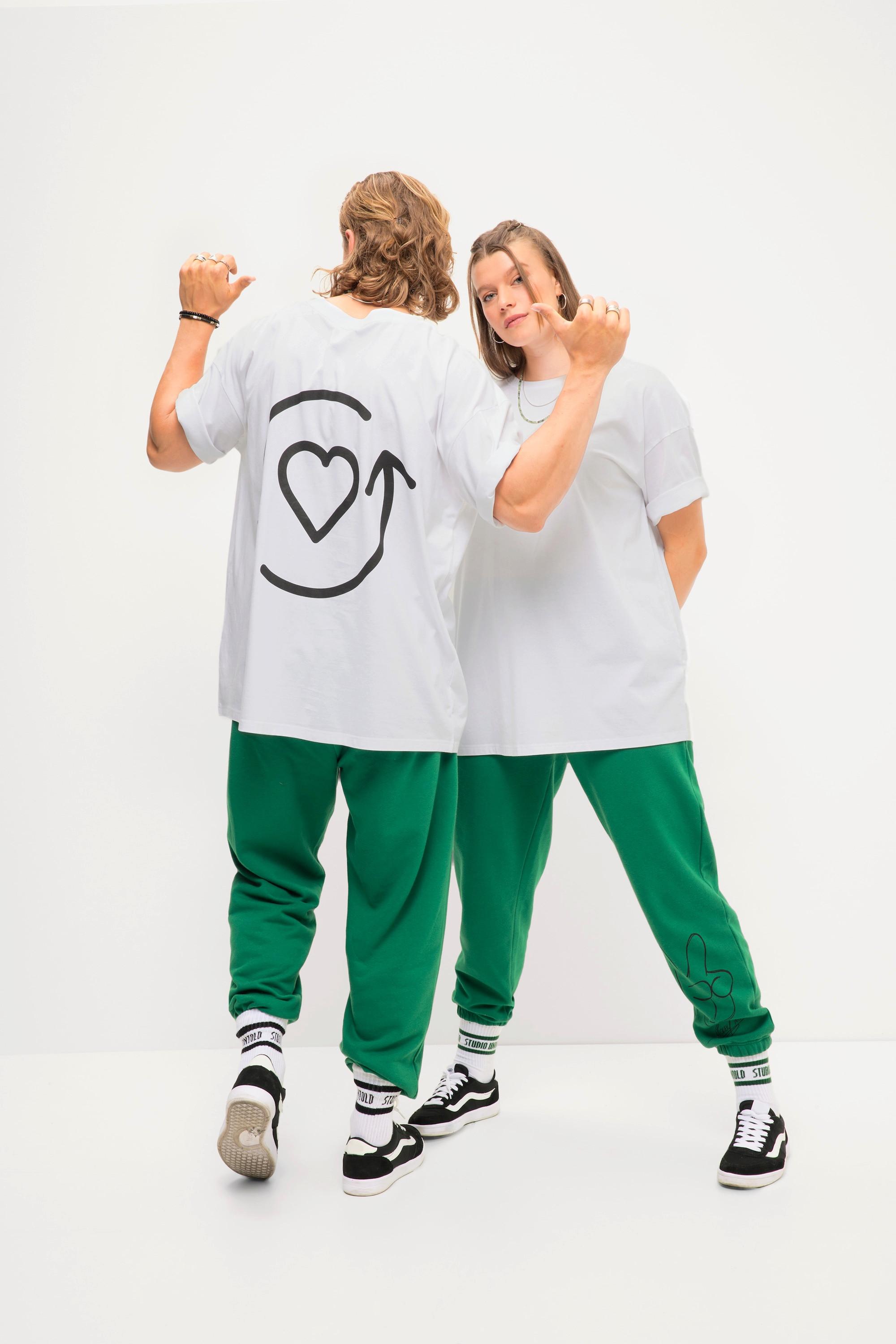 Studio Untold  T-shirt unisex dal taglio oversize con cuore sul retro, scollo a girocollo e mezze maniche 