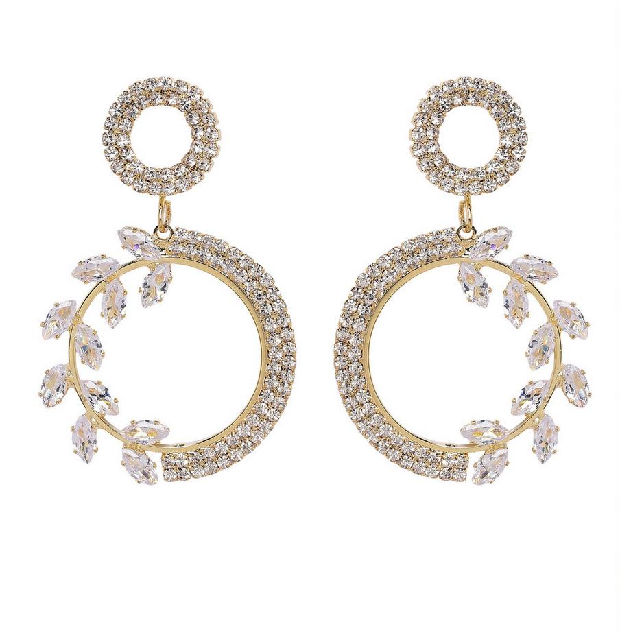 Elegante Tropfenohrringe mit floralen Akzenten