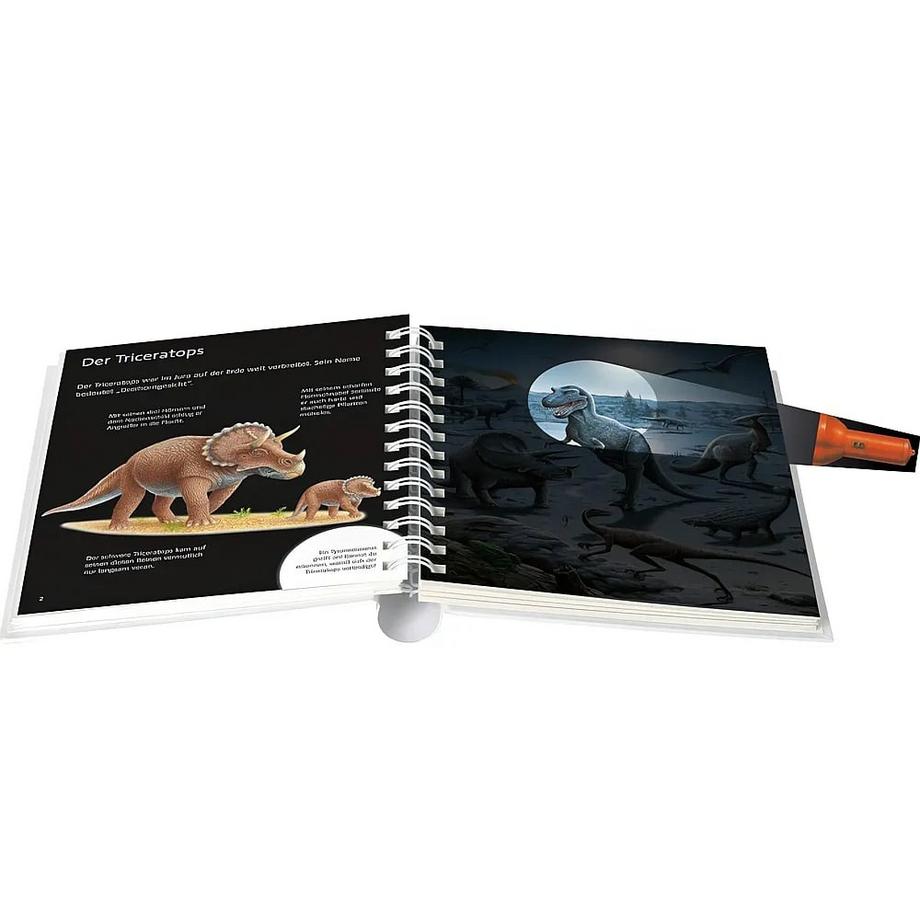 Mein grosses Buch der Dinosaurier Gravier-Badreddine, Delphine (Hrsg.); Galeron, Henri (Illustrationen); Grant, Donald (Illustrationen); Hugo, Pierre de (Illustrationen); Fuhr, Ute (Illustrationen); Sautai, Raoul (Illustrationen); Prunier, James (Illustrationen); Delafosse, Claude (Idee); Heller, Barbara (Übersetzung) Copertina rigida 