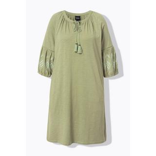 Ulla Popken Robe en jersey brodée coupe évasée col tunisien manches 3/4  