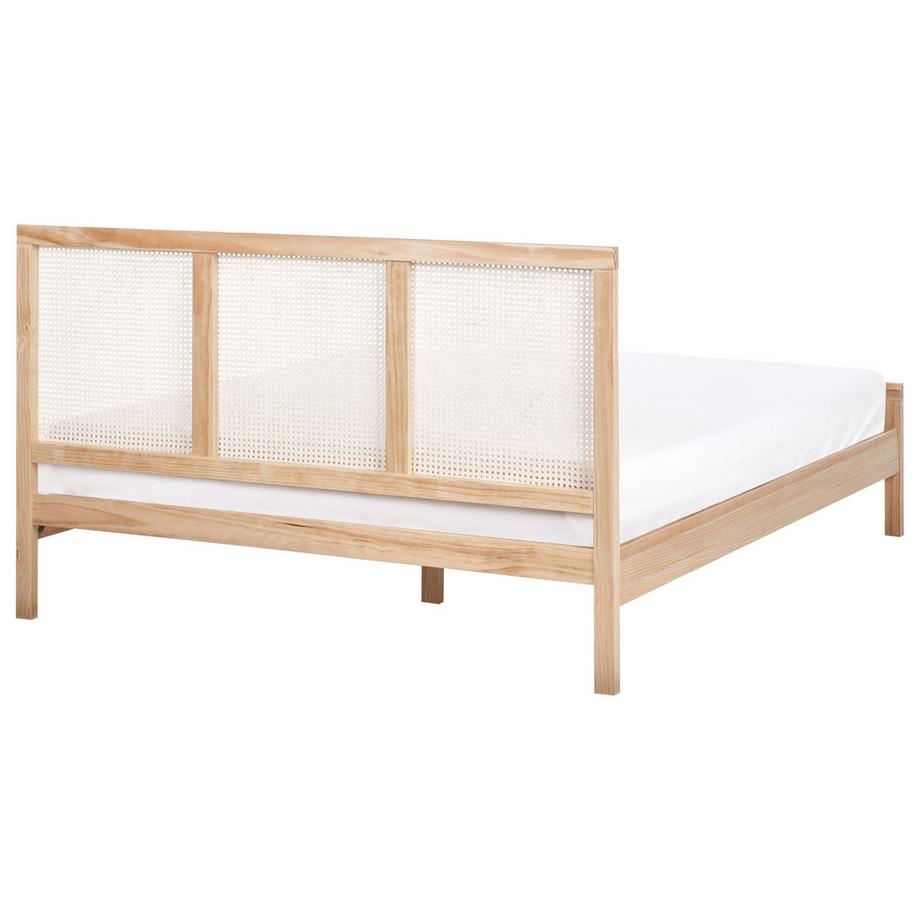 Beliani Lit avec sommier en Bois de pin Boho SALERNAS  