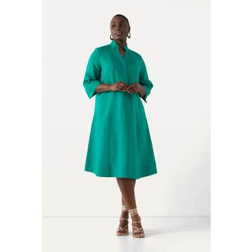 Robe midi en lin mélangé ligne A. Décolleté en V et manches 3/4.