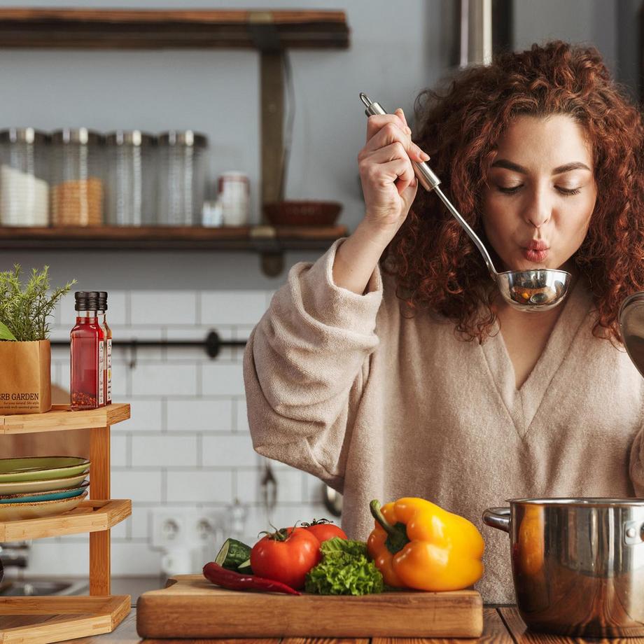 B2X  Schrankeinsatz Küche 