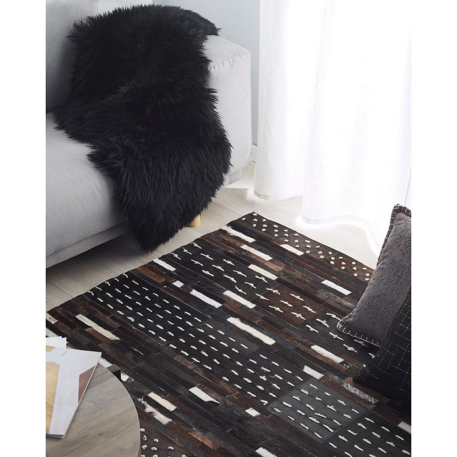 Beliani Teppich aus Kuhfell  AKSEKI  