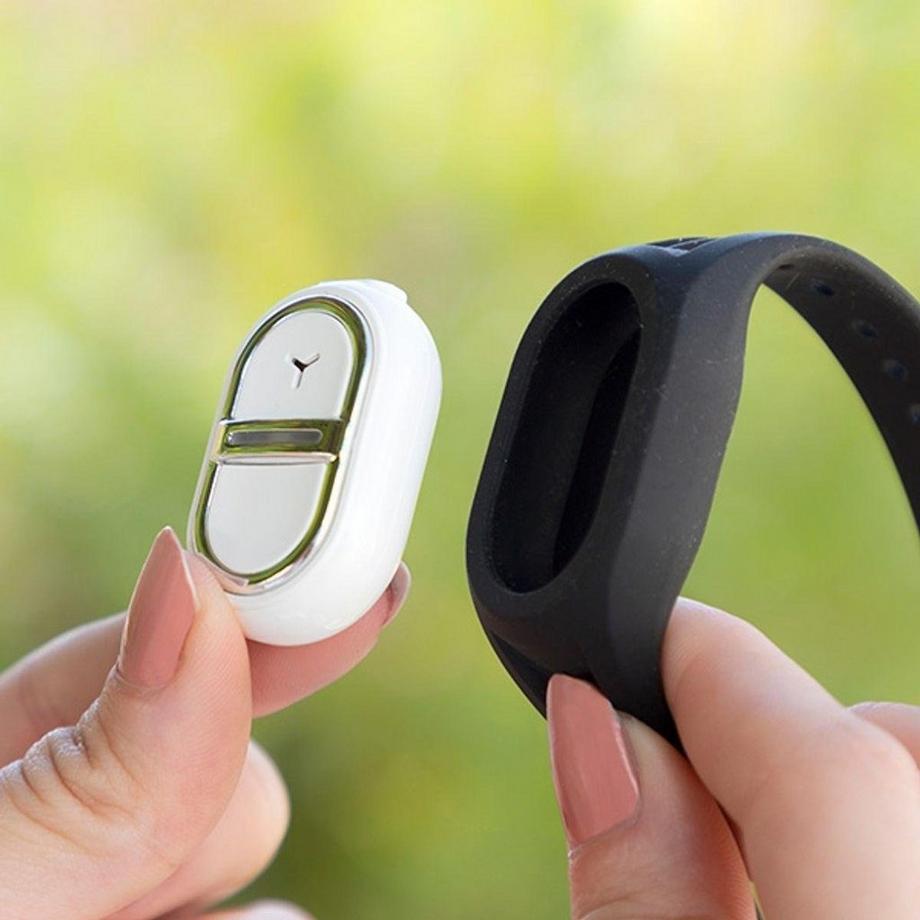 InnovaGoods  Bracciale repellente per zanzare con ultrasuoni 