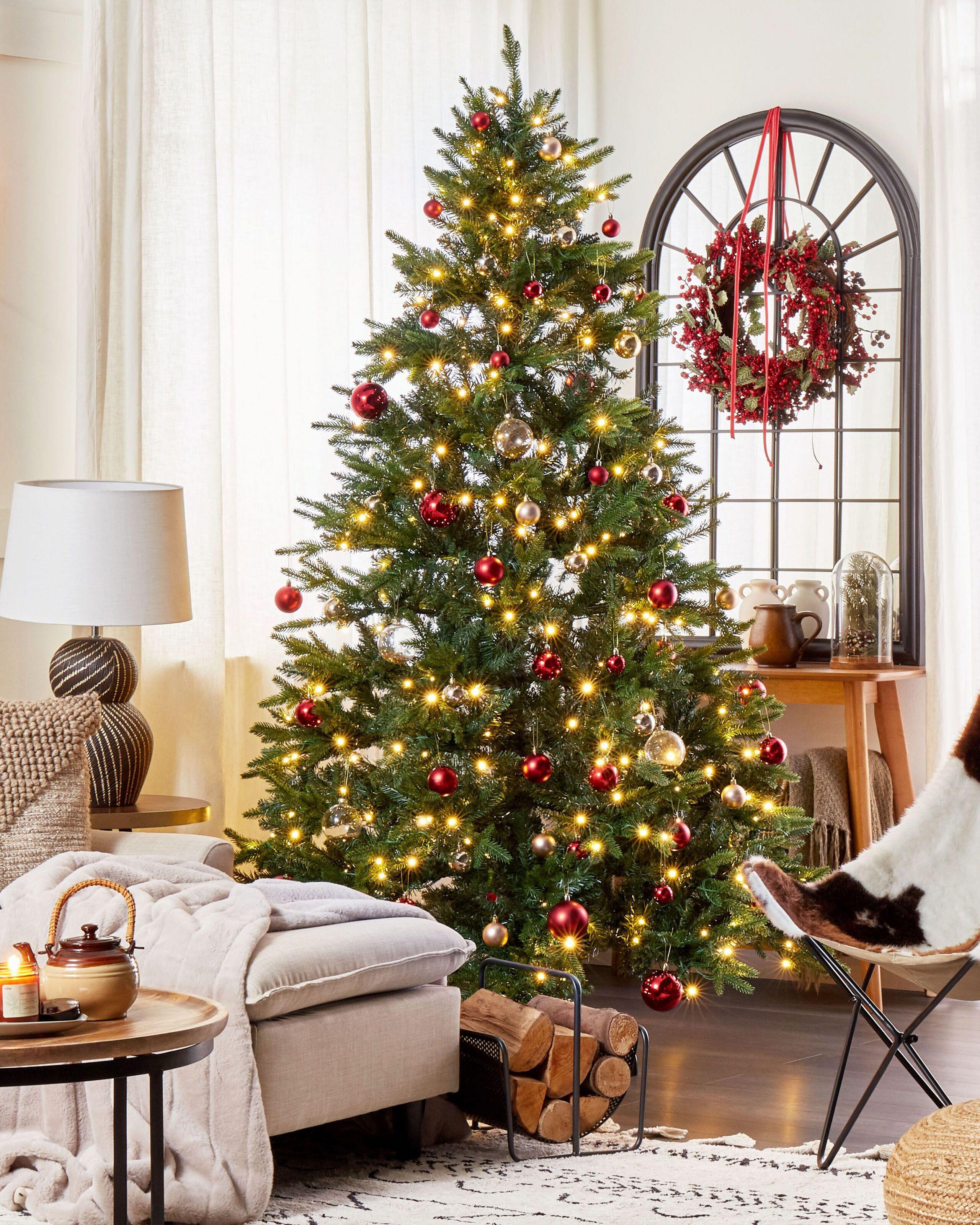 Beliani Beleuchteter Weihnachtsbaum aus Kunststoff FIDDLE  