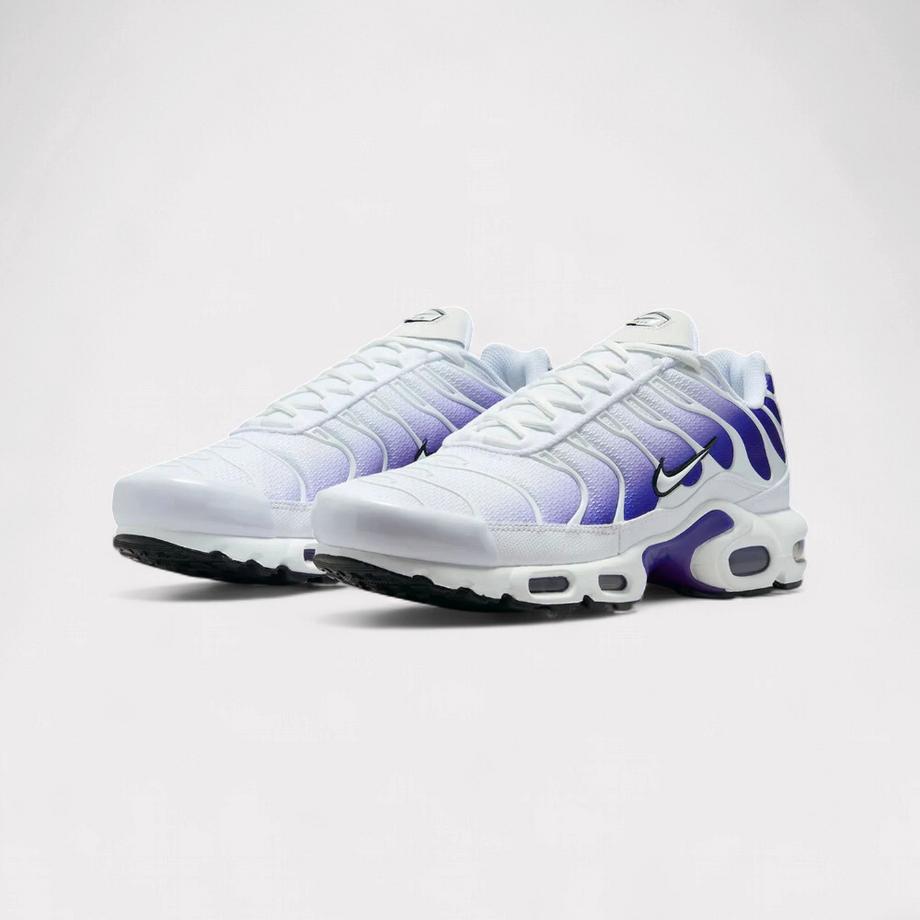 NIKE  Air Max Plus 