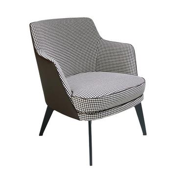 Fauteuil en similicuir brun chocolat et tissu noir et blanc