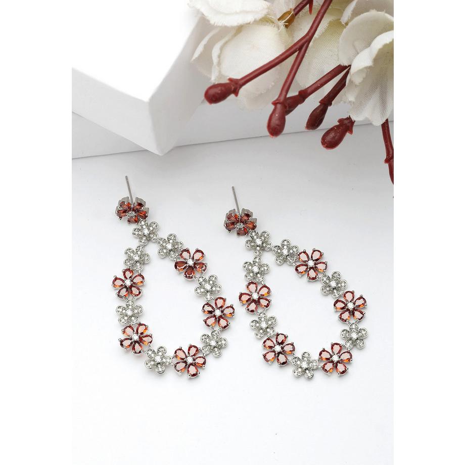 AVANT-GARDE PARIS  Diva Zarte Florale Hängeohrringe 