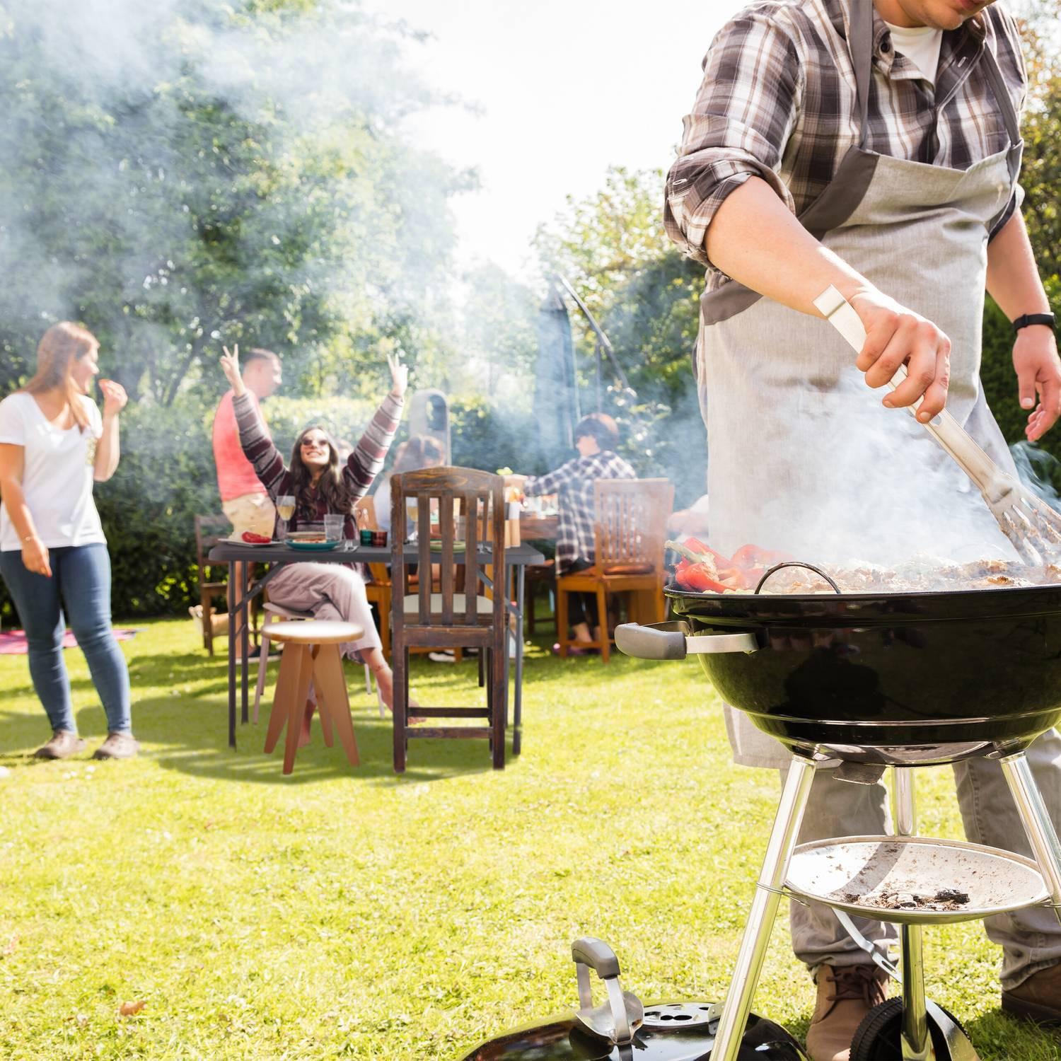 Northix Table de jardin carrée aspect bois  