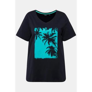 Ulla Popken  T-shirt à motif palmiers, ligne A. Col V et manches courtes 