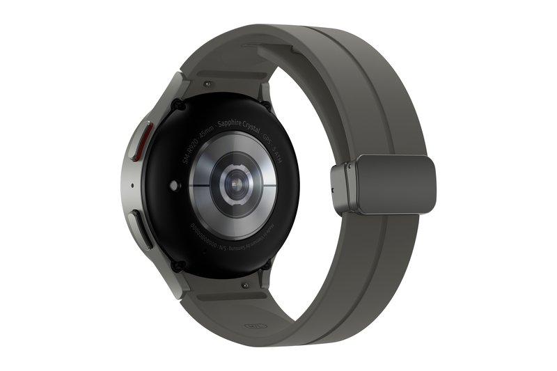 SAMSUNG  Galaxy Watch5 Pro 3,56 cm (1.4 Zoll) Super AMOLED 45 mm Titan GPS 
