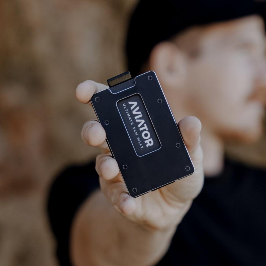 AVIATOR Smart Wallet Slide Obsidian mit AirTag Cash Clip  