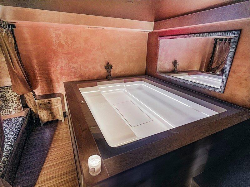 Smartbox  Relax in 2 a Rolle: Spa privata con massaggio, menù leggero e pausa tè - Cofanetto regalo 