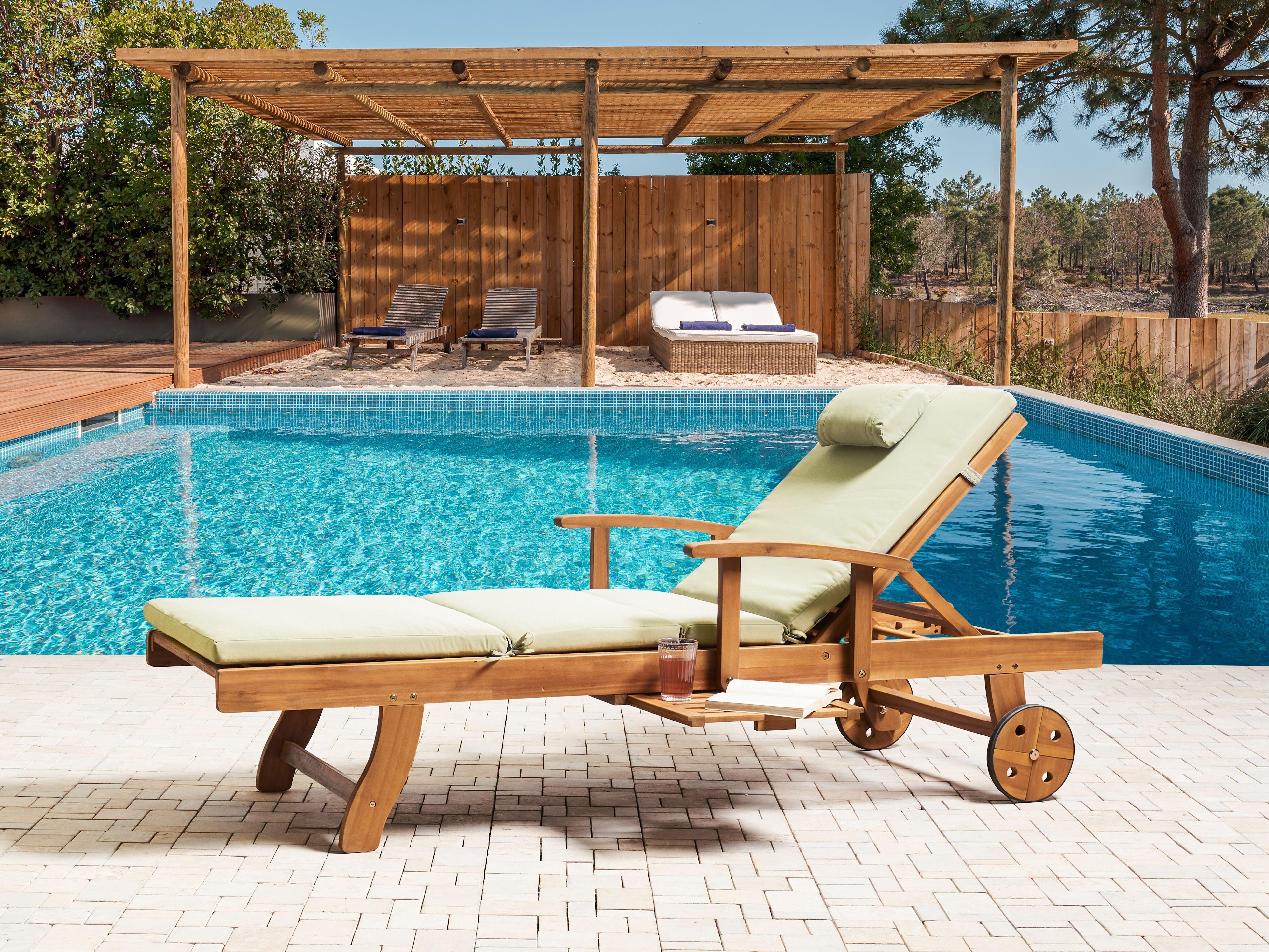 Beliani Lettino Prendisole con Cuscino en Legno d'acacia Rustico JAVA PREMIUM  