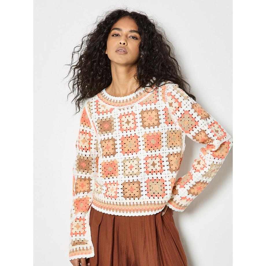 Pastellfarbener Häkelquadrat-Pullover