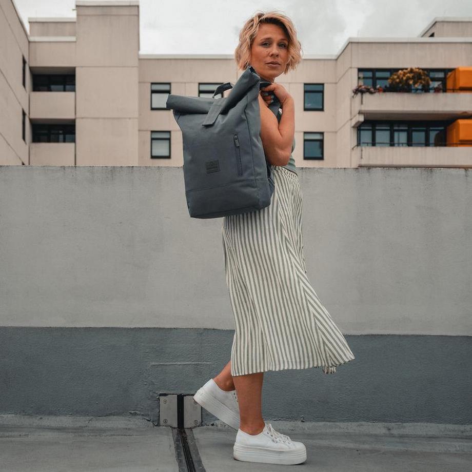 Johnny Urban Robin Sac à dos Rolltop M Gris foncé  