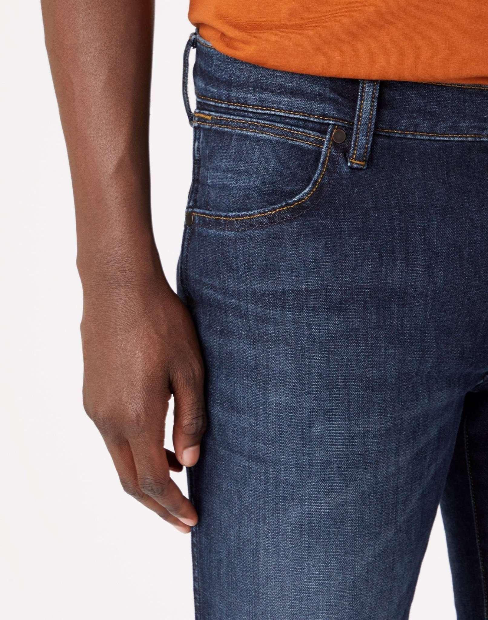 Wrangler Larston Slim Tapered Jeans  