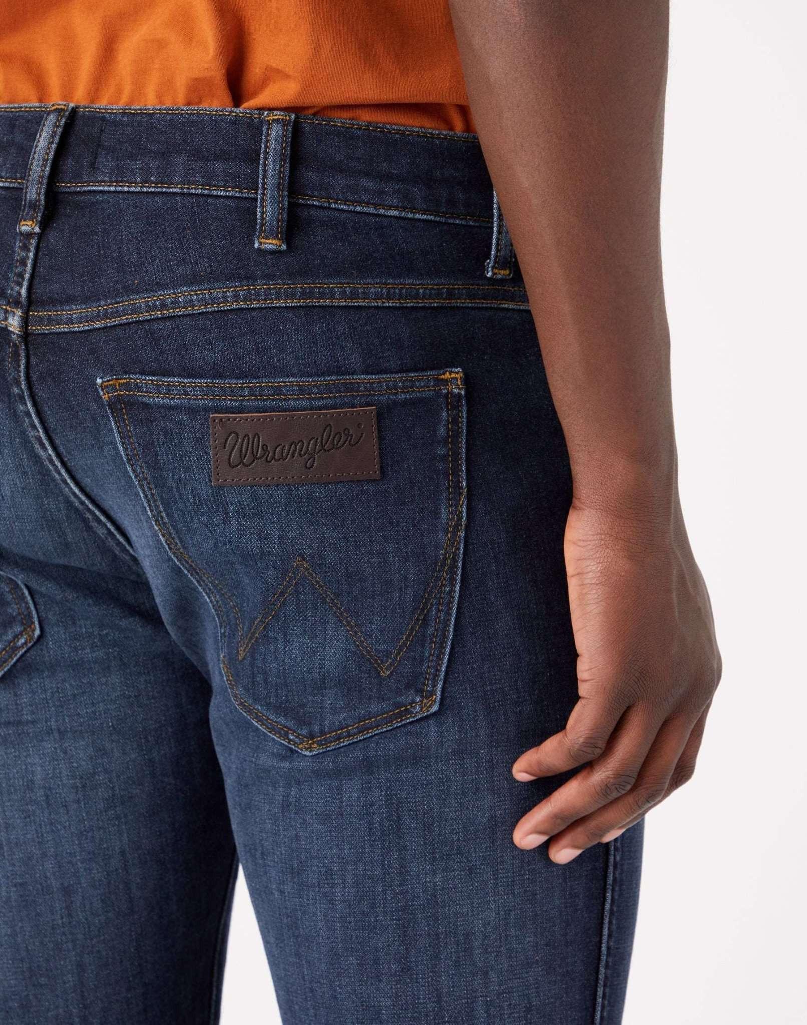 Wrangler Larston Slim Tapered Jeans  