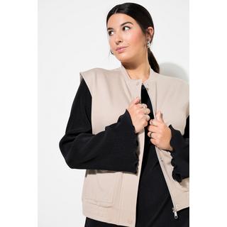 Studio Untold  Gilet en jersey. Coupe Boxy Shape courte. Fermeture éclair dissimulée 