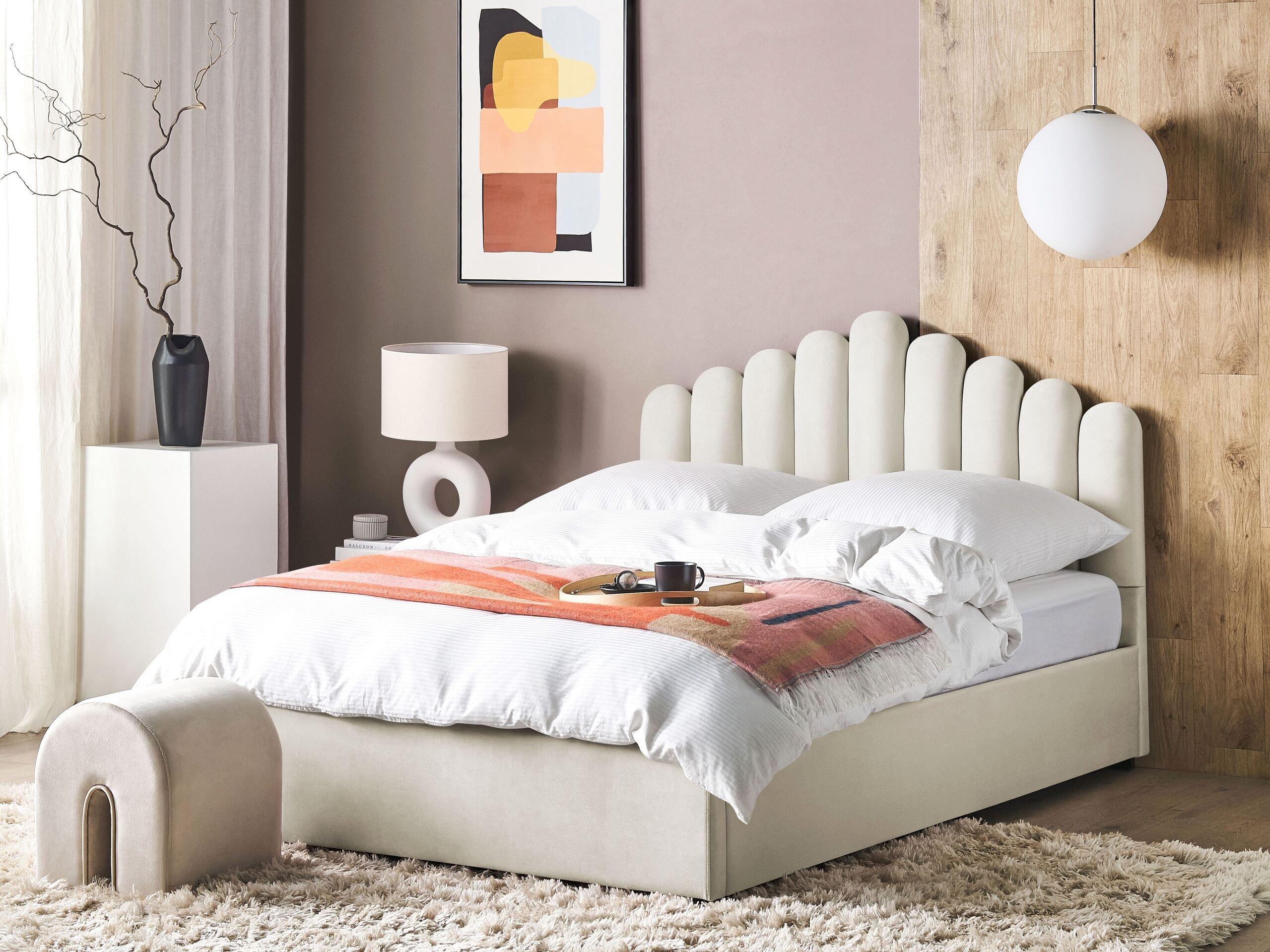 Beliani Bett mit Bettkasten aus Samtstoff Modern VINCENNES  