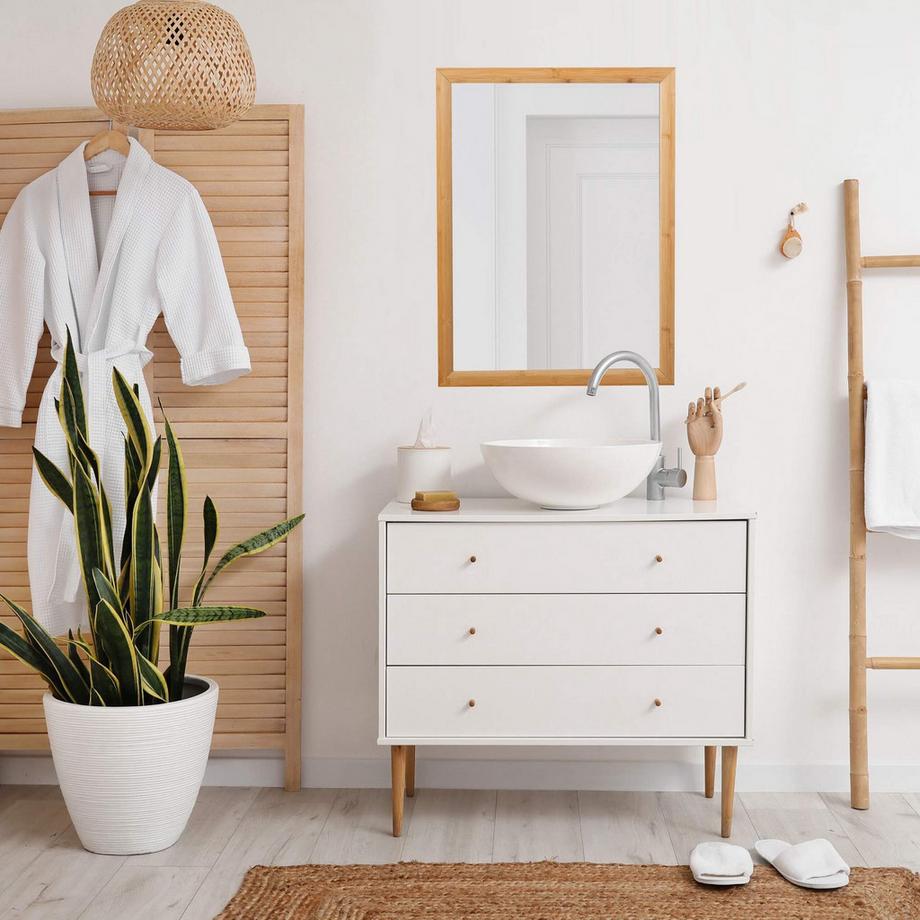 Northix Wandspiegel mit Bambusrahmen  