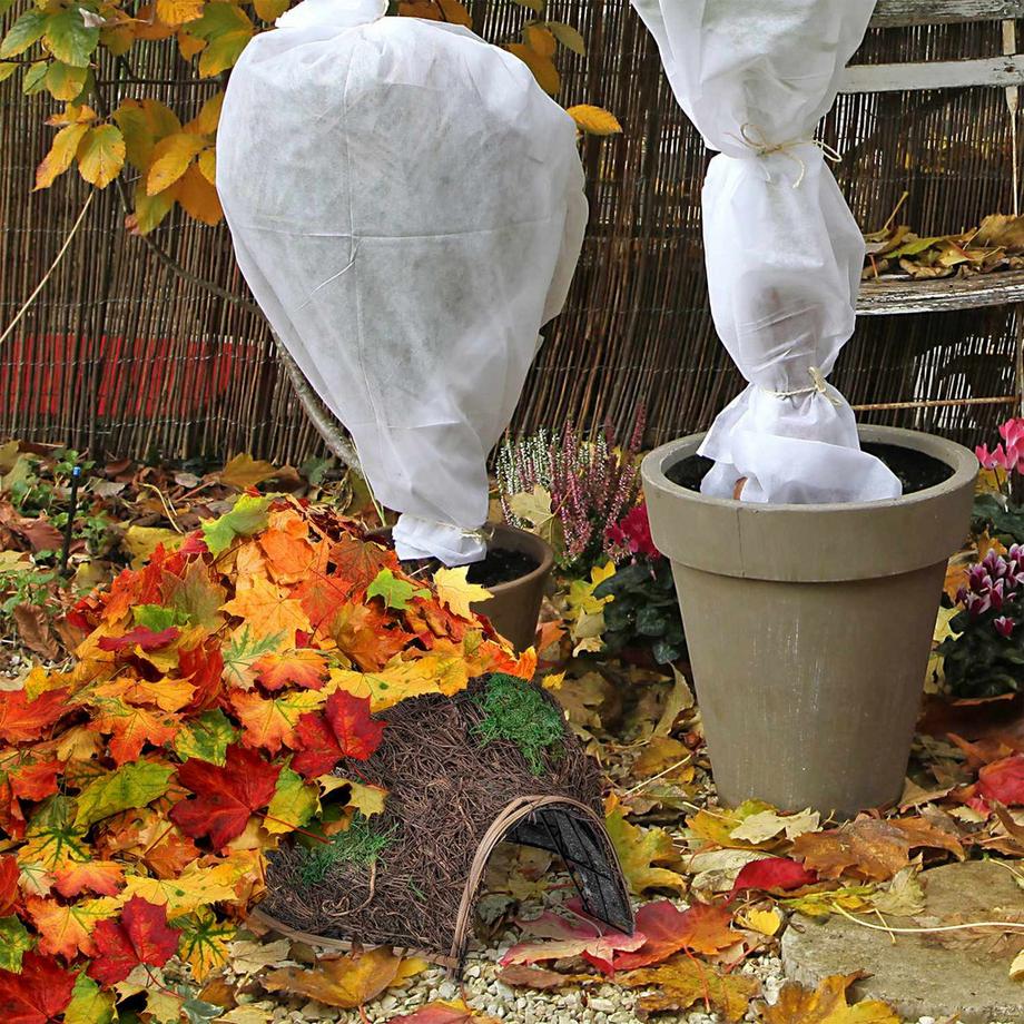 B2X  Grande maison pour hérisson en paille 